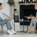دليل شامل حول أهمية استشارات هندسة البرمجيات للشركات، وكيفية اختيار الاستشاري المناسب لتحسين جودة الأكواد وبناء بنية تحتية برمجية قوية ومستدامة تقنيا ومواكبة للتطور.